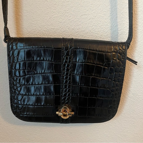 Banana Republic Black Crossbody Leather Croc Embossed Print Front Flap Bag - Picture 2 of 8